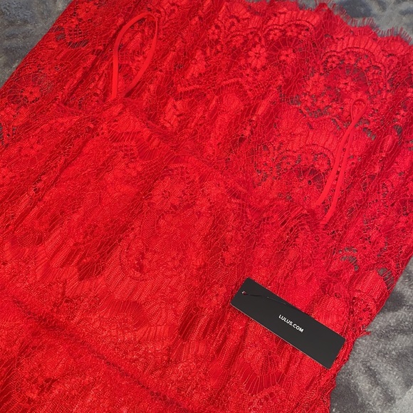 Red lace LULU dress - Picture 5 of 9